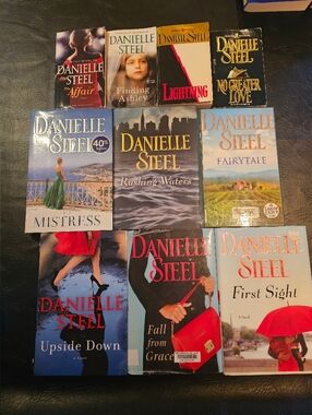 10x Danielle Steel LOT